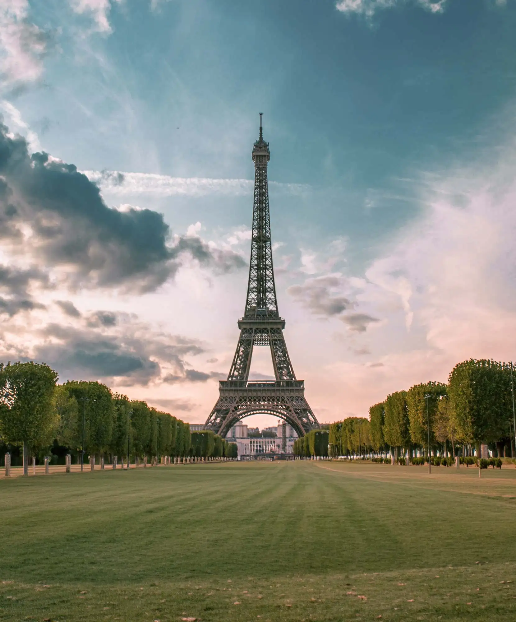 4-Mo╠üdulo-Itinerario-VA-1660x2000px-PARIS.webp - Pangea Viajes