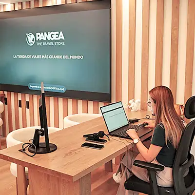 agencia-de-viajes-pangea-en-mexico-polanco-escritorio-oficinas.webp - Pangea Viajes