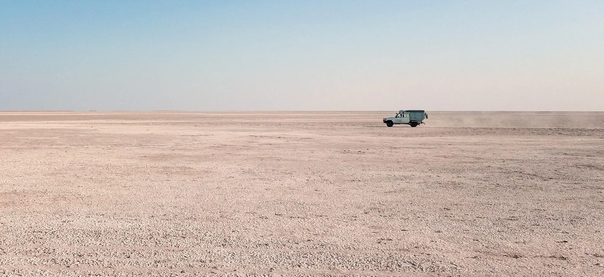 image-viajar-a-botsuana-salar-de-makgadikgadi-g3.webp - Pangea Viajes