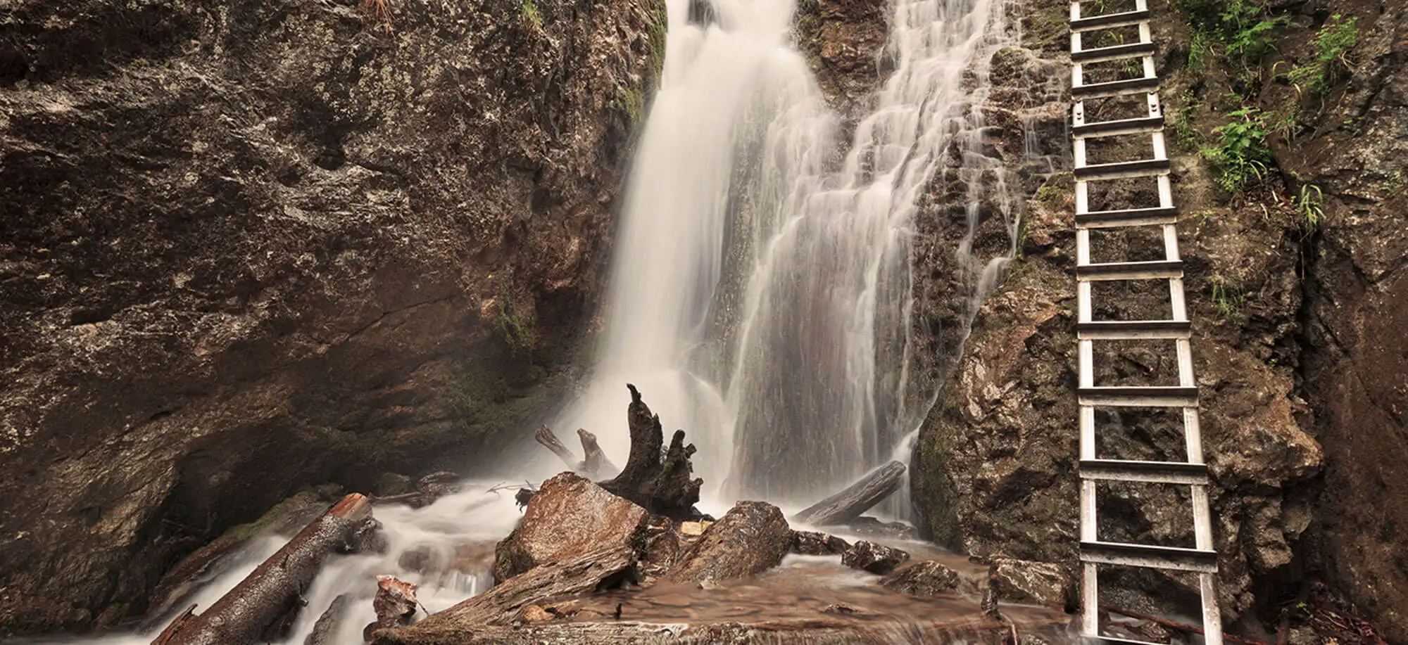 image-viajar-a-eslovaquia-parque-nacional-slovensky-raj-g-2.webp - Pangea Viajes