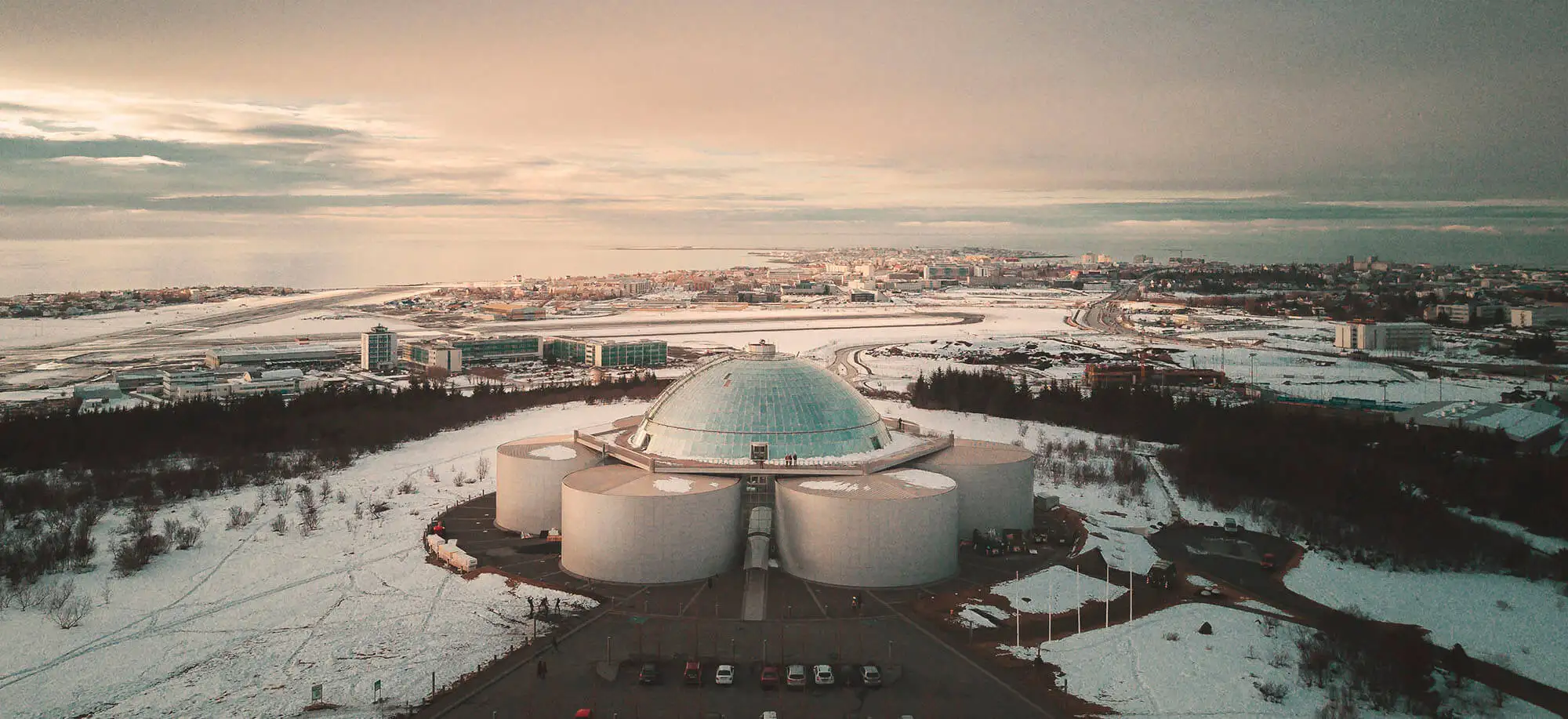 image-viajar-a-islandia-reikiavik-g1.webp - Pangea Viajes